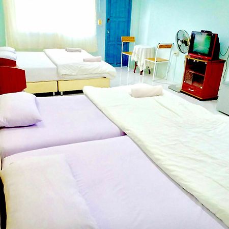 Ranong Boutique Hotel And Mall Extérieur photo