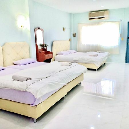 Ranong Boutique Hotel And Mall Extérieur photo