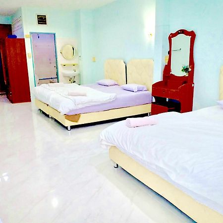 Ranong Boutique Hotel And Mall Extérieur photo
